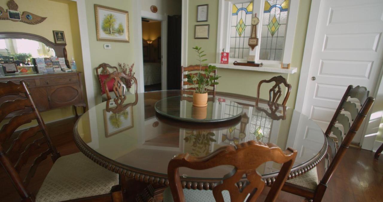 Gardens Bed and breakfast Granbury