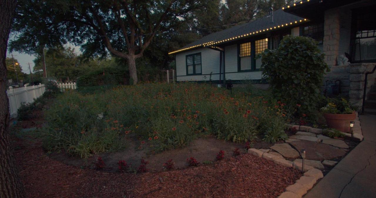 Gardens Bed and breakfast 2*