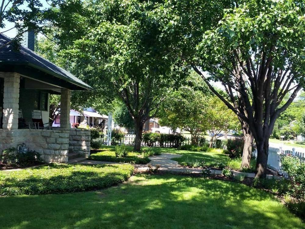 Bed and breakfast Gardens 2*