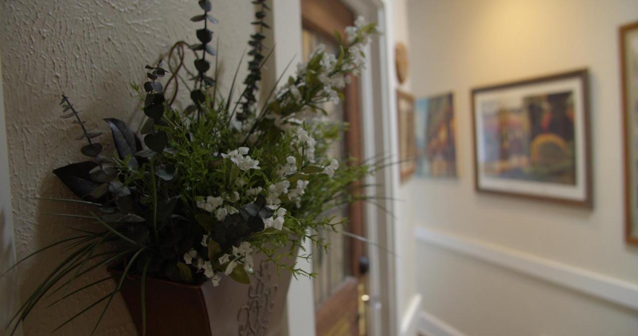 Gardens Bed and breakfast