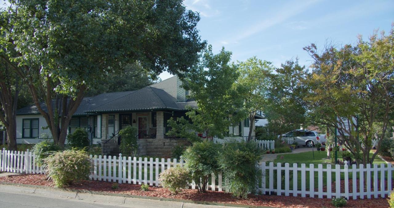 Gardens 2* Granbury