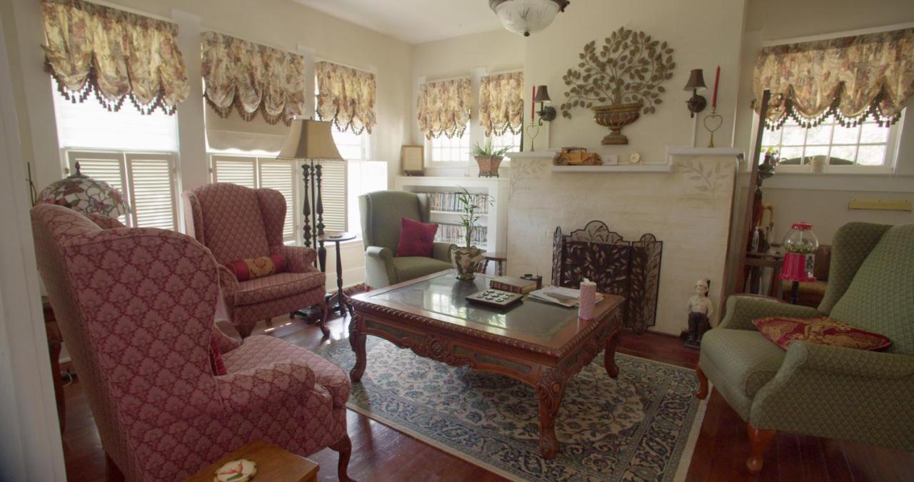 Gardens Bed and breakfast Granbury