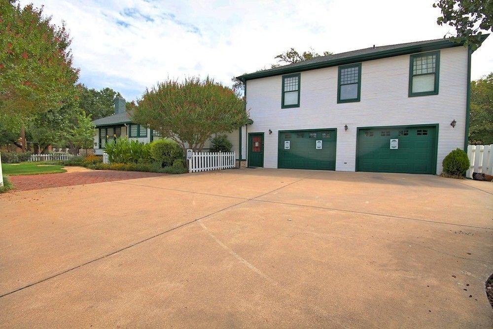 Bed & Breakfast Gardens Granbury